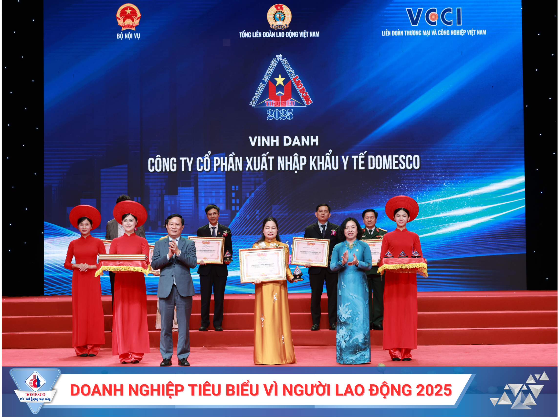 DOMESCO ĐƯỢC VINH DANH "DOANH NGHIỆP TIÊU BIỂU VÌ NGƯỜI LAO ĐỘNG" NĂM 2025