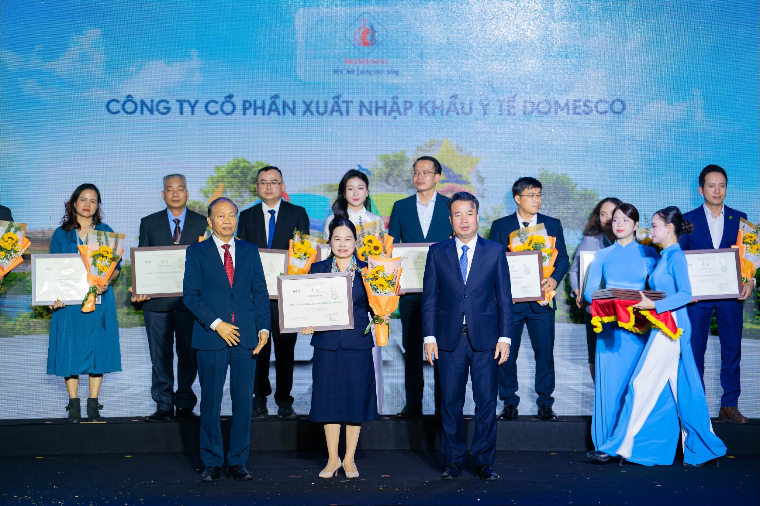 DOMESCO – PHÁT TRIỂN BỀN VỮNG GẮN LIỀN KINH DOANH CÓ TRÁCH NHIỆM